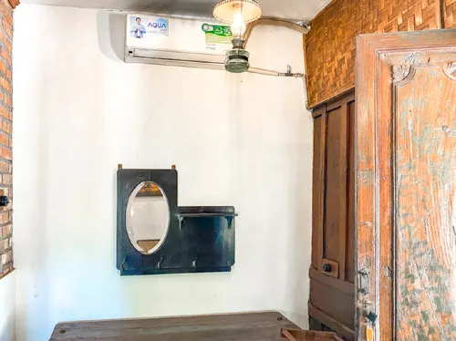 Griya Gribig Guest House Mitra RedDoorz Kamar Photos