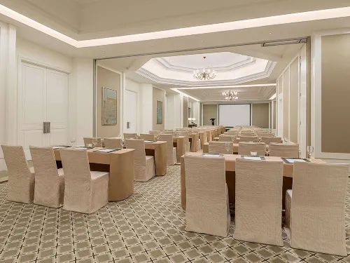 Discovery Primea, Manila Business Facilities Photos