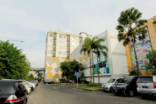 The Sun Hotel Madiun Dekat Hotel Photos