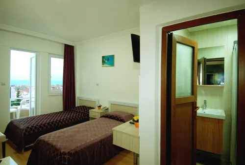 Lara Diamond Hotel Rooms Photos