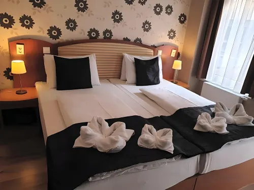 Six Inn Hotel Budapest Chambres Photos