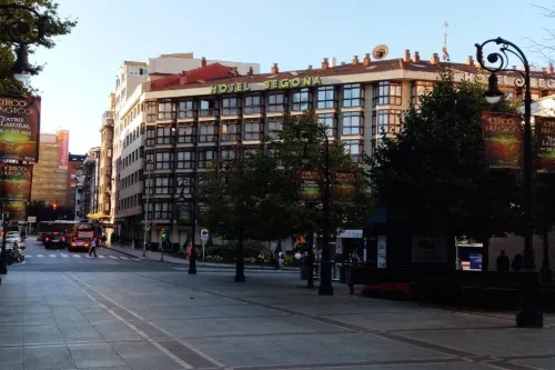 B&B HOTEL Gijón Centro Begoña Tæt på hotel Photos