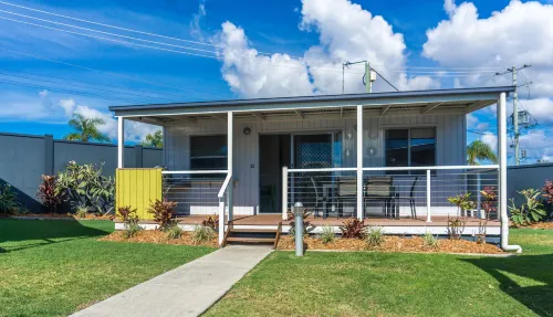 Nobby Beach Holiday Village Eksterior Photos