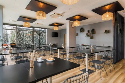 Appart hôtel Q7 Lodge Lyon 7 - Séjours à la nuitée et longues durées Restauration Photos
