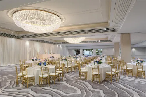 Hyatt Regency Waikiki Beach Resort & Spa Dining Photos