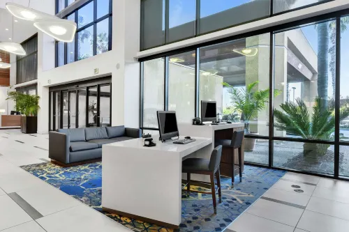 Embassy Suites by Hilton Anaheim Orange Espaces Affaires Photos