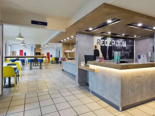 Ibis Budget Chilly-Mazarin les Champarts Espaces publics Photos