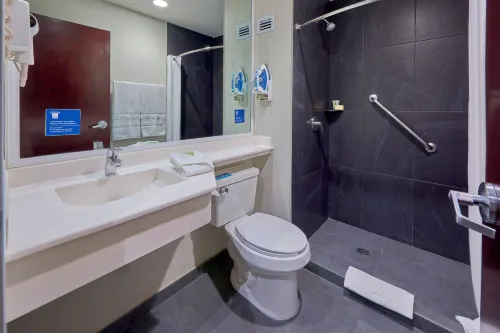 City Express by Marriott Merida Rooms Photos