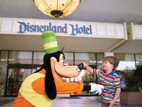 Disneyland Hotel Esterni Photos