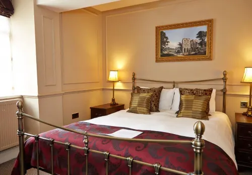 Lamb Hotel by Greene King Inns Rooms Photos