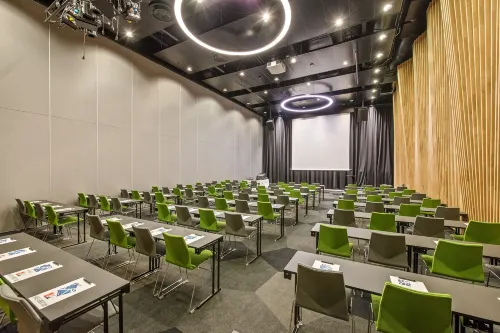 Clarion Hotel the Edge Business Facilities Photos