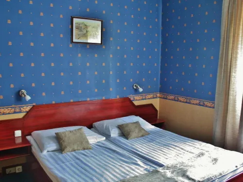 Classic Hotel Rooms Photos
