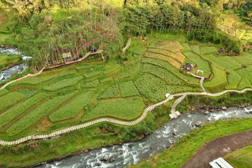 Le Eminence Hotel Convention & Resort Ciloto - Puncak Dekat Hotel Photos