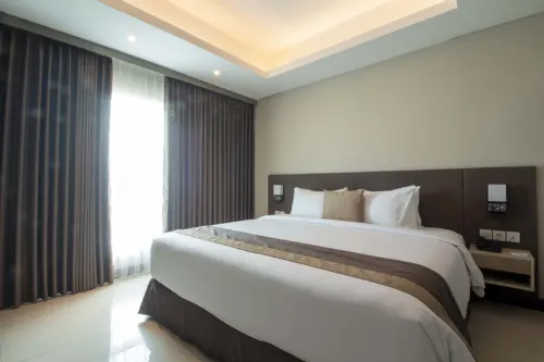 Solo Paragon Hotel & Residence Kamar Photos
