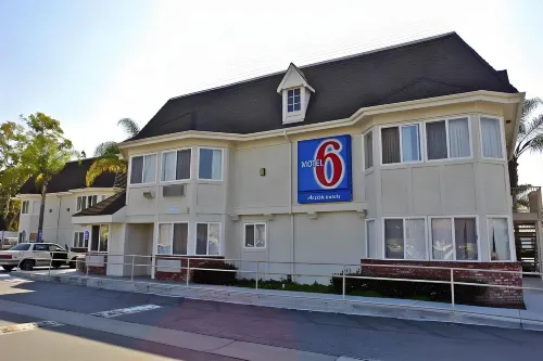 Motel 6 Westminster, CA - North Esterni Photos