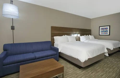 Holiday Inn Express & Suites Dallas-Frisco NW Toyota Stdm Rooms Photos