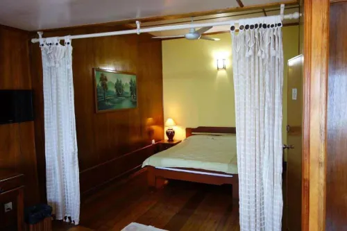 Seaside Travellers Inn Photos