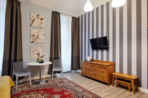 La Boutique Rooms Photos