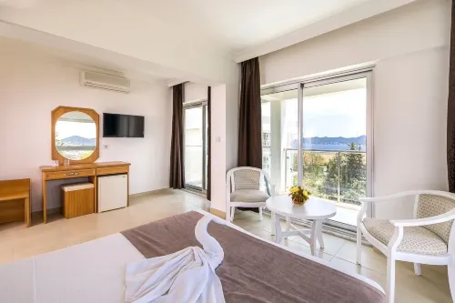 Ekici Hotel Kamar Photos