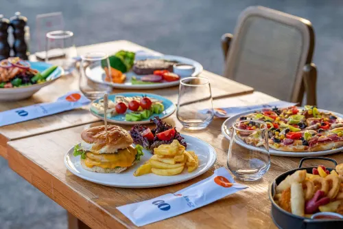 URAS BEACH HOTEL Dining Photos