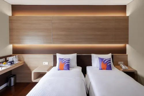 FOX Lite Hotel Grogol Jakarta Photos