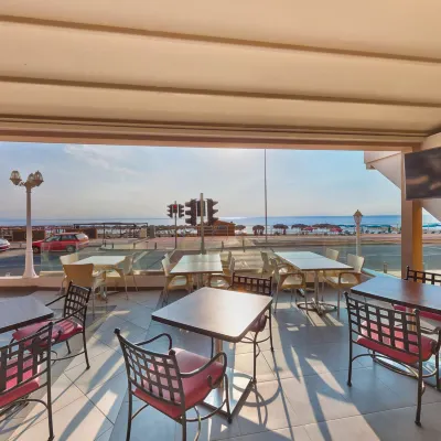 Flamingo Beach Hotel Питание Photos