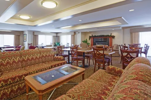 Holiday Inn Express & Suites Auburn Espaces publics Photos