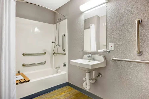 Motel 6 Issaquah, WA - Seattle - East Zimmer Photos