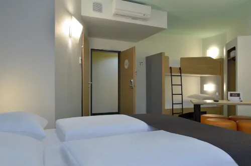 B&B HOTEL Wuppertal City-South الغرف Photos