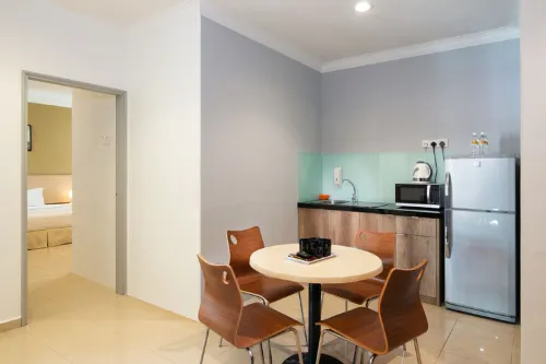 Golden View Serviced Apartments Rooms Photos