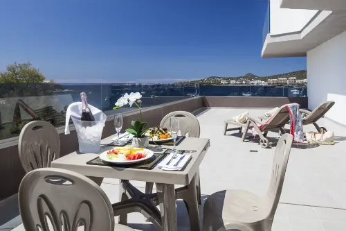 AxelBeach Ibiza Suites Apartments Spa and Beach Club - Adults Only Restauration Photos