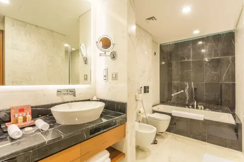 The Avenue Hotel Photos