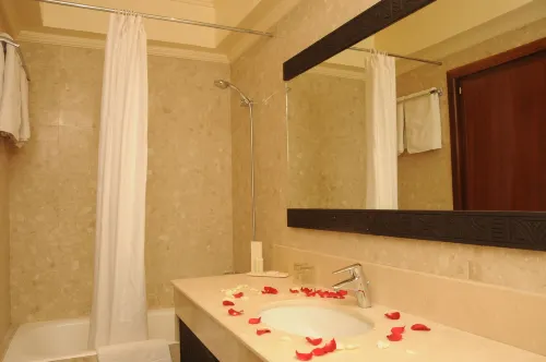 Oasis Hotel & Spa Rooms Photos
