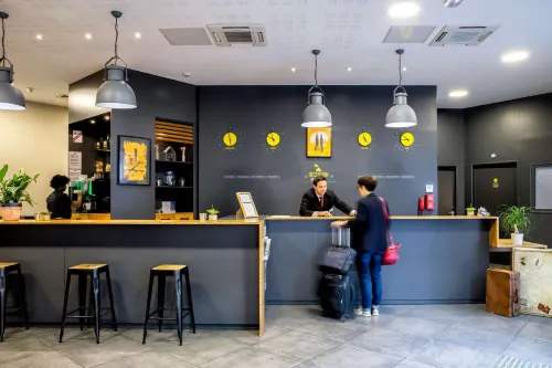 Best Western Plus Suitcase Paris la Defense Public Areas Photos