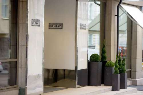 Hotel Lilla Roberts Public Areas Photos