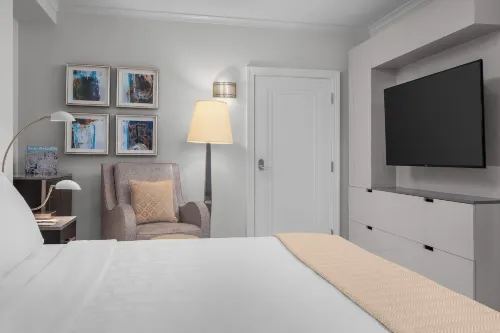 The Jung Hotel and Residences Rooms Photos