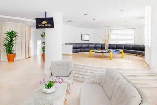 Golden Lotus Hotel Общественные зоны Photos