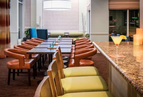 Hilton Garden Inn Irvine East/Lake Forest Ristorazione Photos