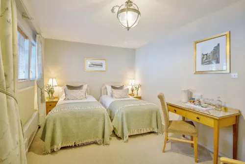Marlborough Arms Camere Photos