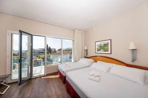 Best Western Hotel Mediterraneo, Castelldefels Rooms Photos