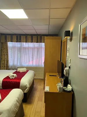 Whites Hotel Photos