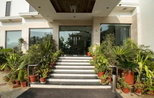 Hotel Taj Resorts Extérieur Photos