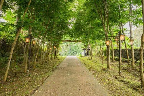 Royal Caravan Hotel & Outbound Trawas Dekat Hotel Photos