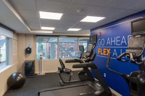 Holiday Inn Express New Rochelle Leisure & Recreation Photos
