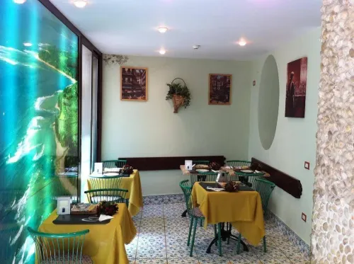 Hotel Potenza Restauration Photos