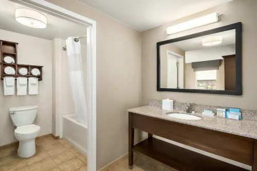 Hampton Inn & Suites Exeter Photos