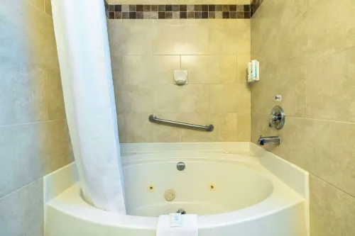 Quality Inn & Suites Yorkton Kamar Photos