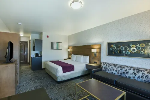Oxford Suites Sonoma - Rohnert Park Photos