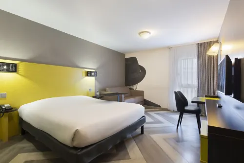Ibis Styles Nice Vieux-Port Huoneet Photos