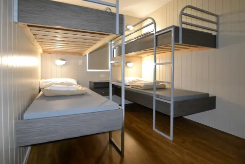 Nobby Beach Holiday Village Kamar Photos